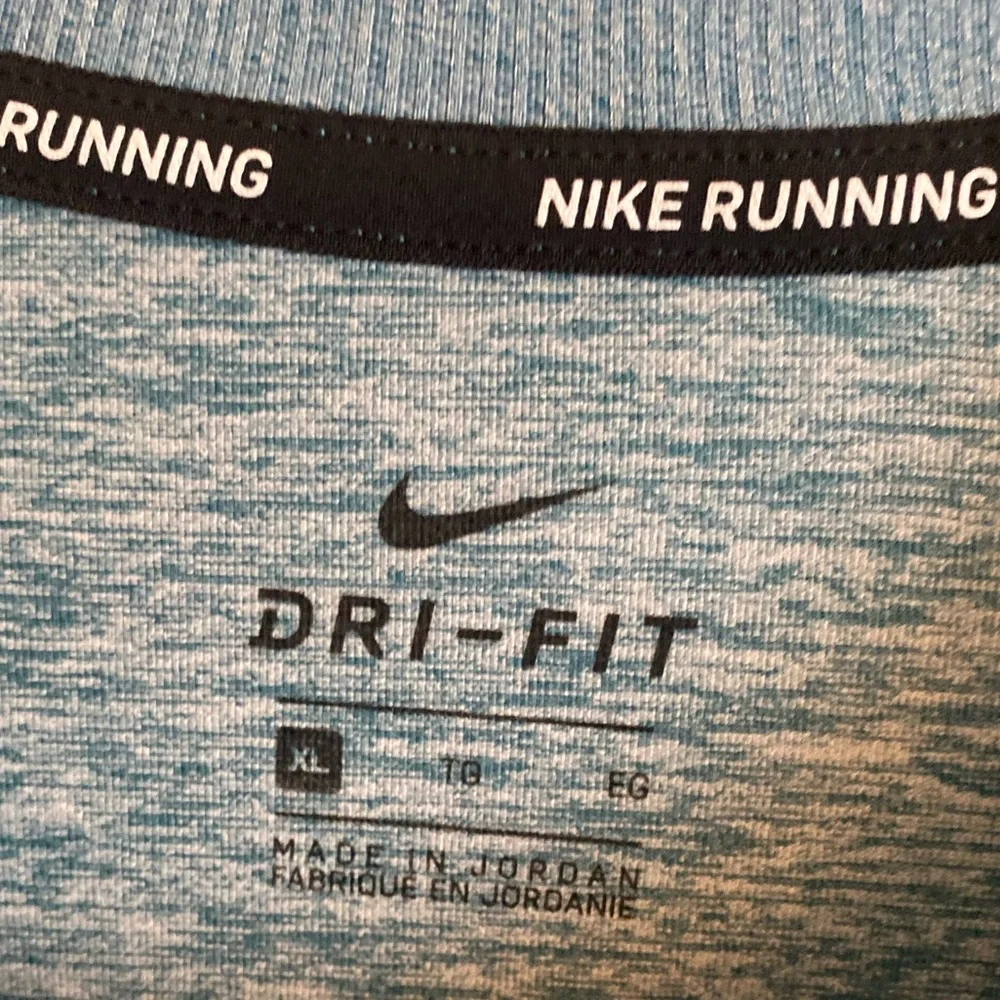 Nike Long Sleeve Pullover Crewneck Athletic Shirt Dri Fit Performance Aqua Blue